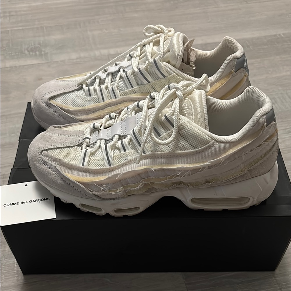 Available only for a week!!! Comme des Garçons x Nike air max 95 White Sneakers